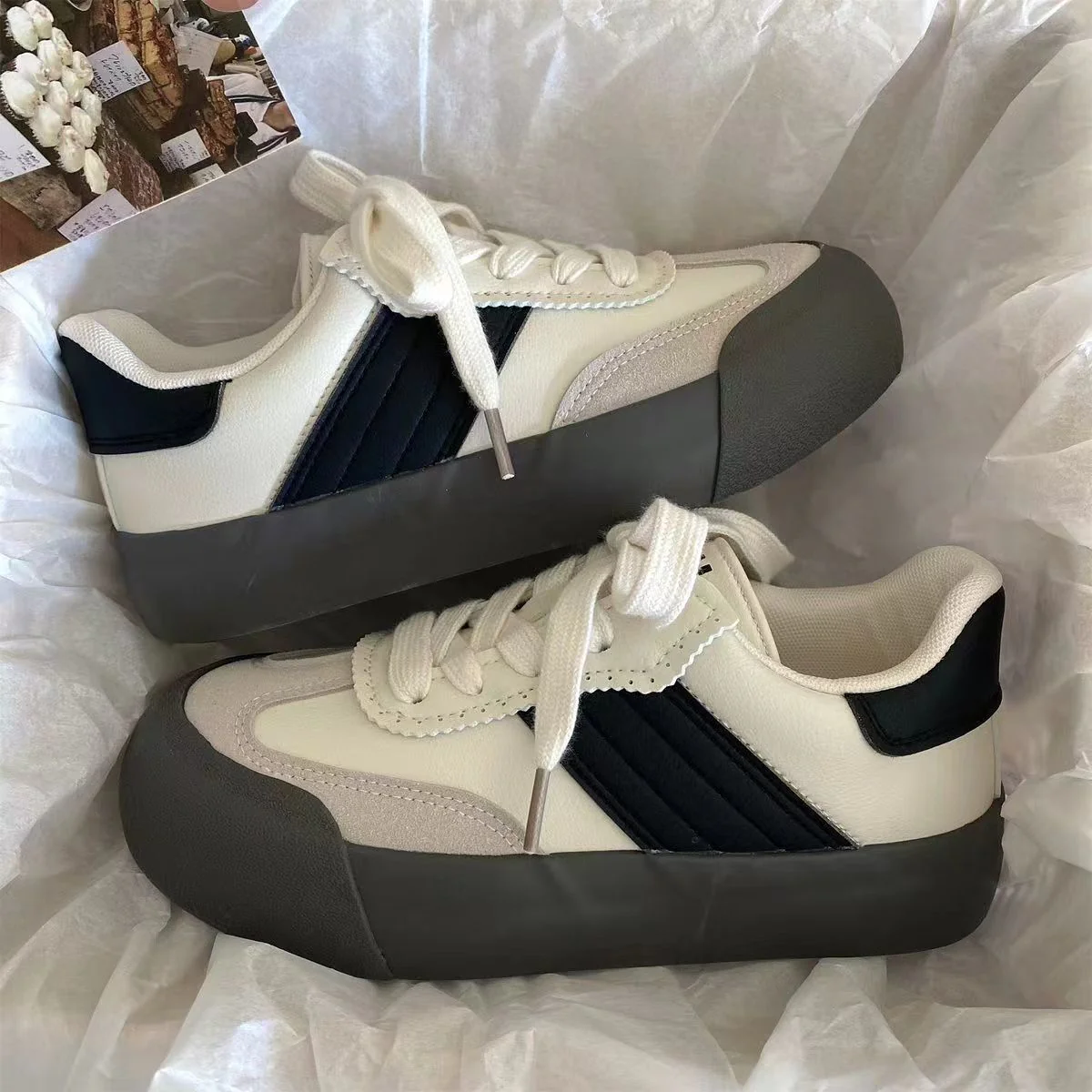 Damen Sportliche Sneakers mit atmungsaktivem Obermaterial und rutschfester Laufsohle Heidi Mode - Image 2