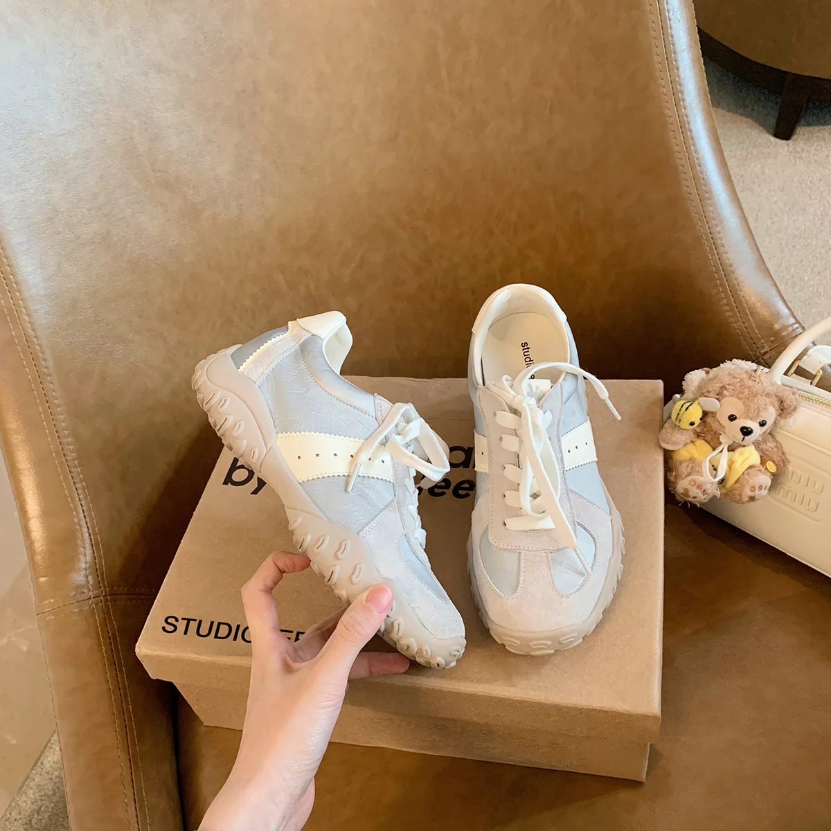 Damen sportliche Sneakers mit atmungsaktivem Obermaterial und rutschfester Sohle Heidi Mode - Image 9