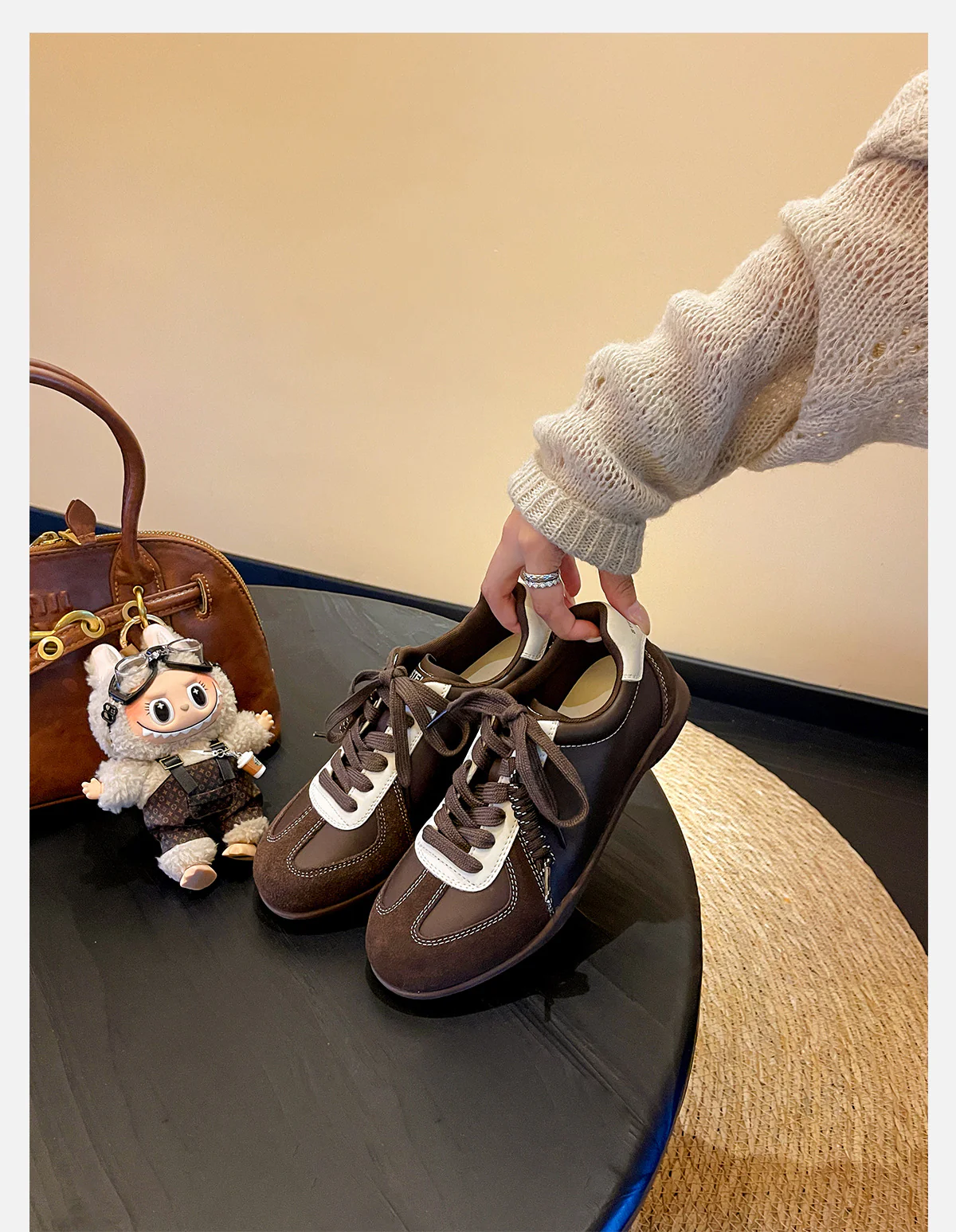 Damen Sportliche Sneakers mit atmungsaktivem Obermaterial und stylischen Schnürdetails Heidi Mode - Image 7
