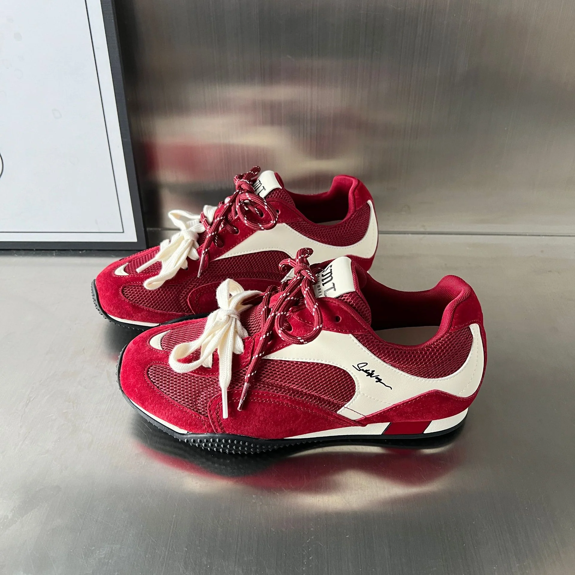 Damen Sportliche Sneakers mit atmungsaktivem Obermaterial und weicher Polsterung Heidi Mode - Image 8