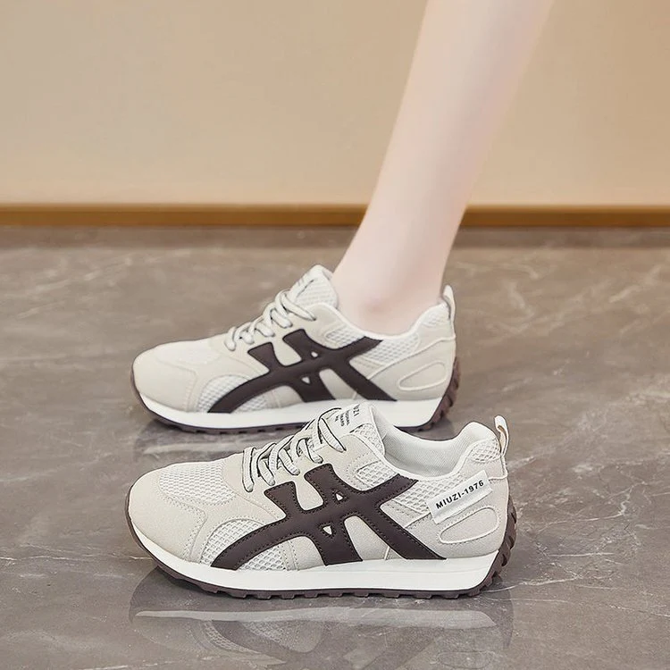 Damen Sportliche Sneakers mit atmungsaktiven Einsätzen und rutschfester Laufsohle Heidi Mode - Image 5