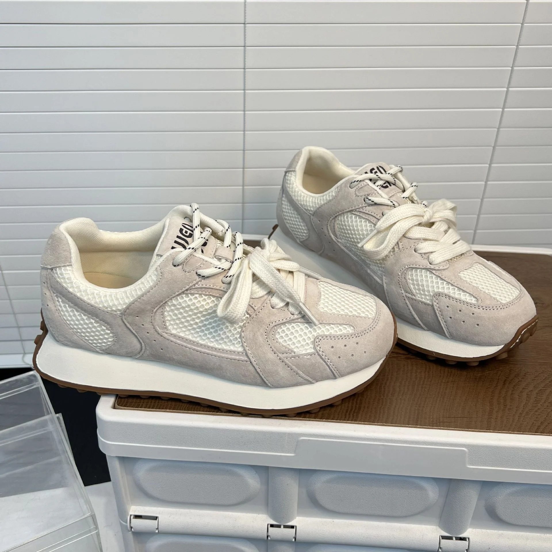 Damen Sportliche Sneakers mit atmungsaktiven Mesh-Einsätzen und dämpfendem Fußbett Heidi Mode - Image 4