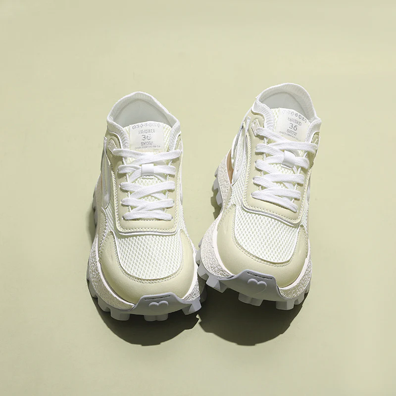 Damen sportliche Sneakers mit atmungsaktiver Mesh-Oberfläche und dämpfendem Sohlenprofil Heidi Mode - Image 4