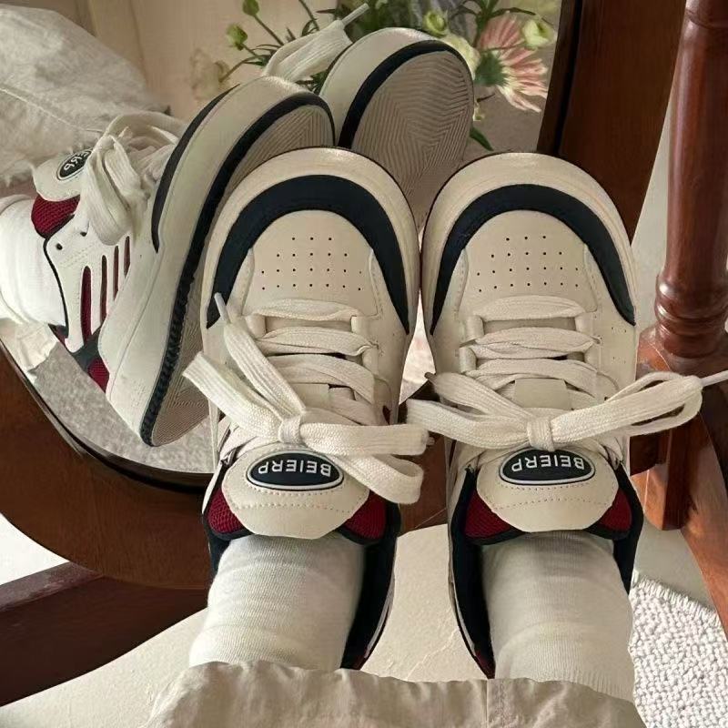Damen Sportliche Sneakers mit atmungsaktiver Mesh-Oberfläche und dämpfendem Sohlenprofil Heidi Mode - Image 4