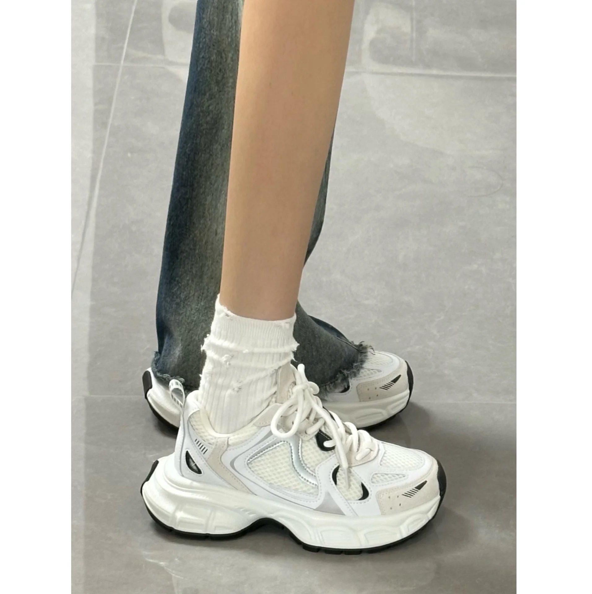 Damen Sportliche Sneakers mit atmungsaktiver Mesh-Oberfläche und dämpfender Sohle Heidi Mode - Image 6