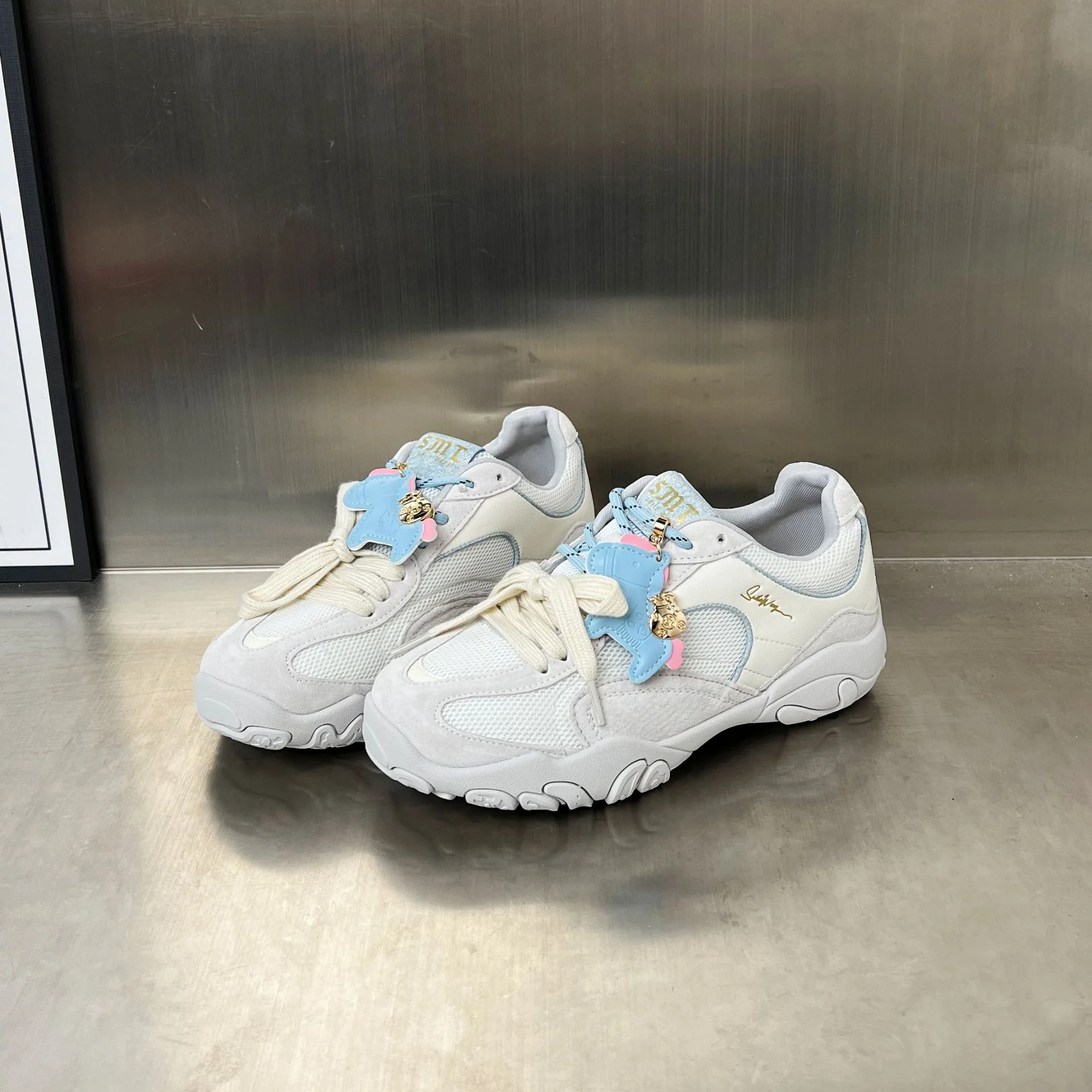 Damen Sportliche Sneakers mit atmungsaktiver Mesh-Oberfläche und modischem Charme Heidi Mode - Image 2