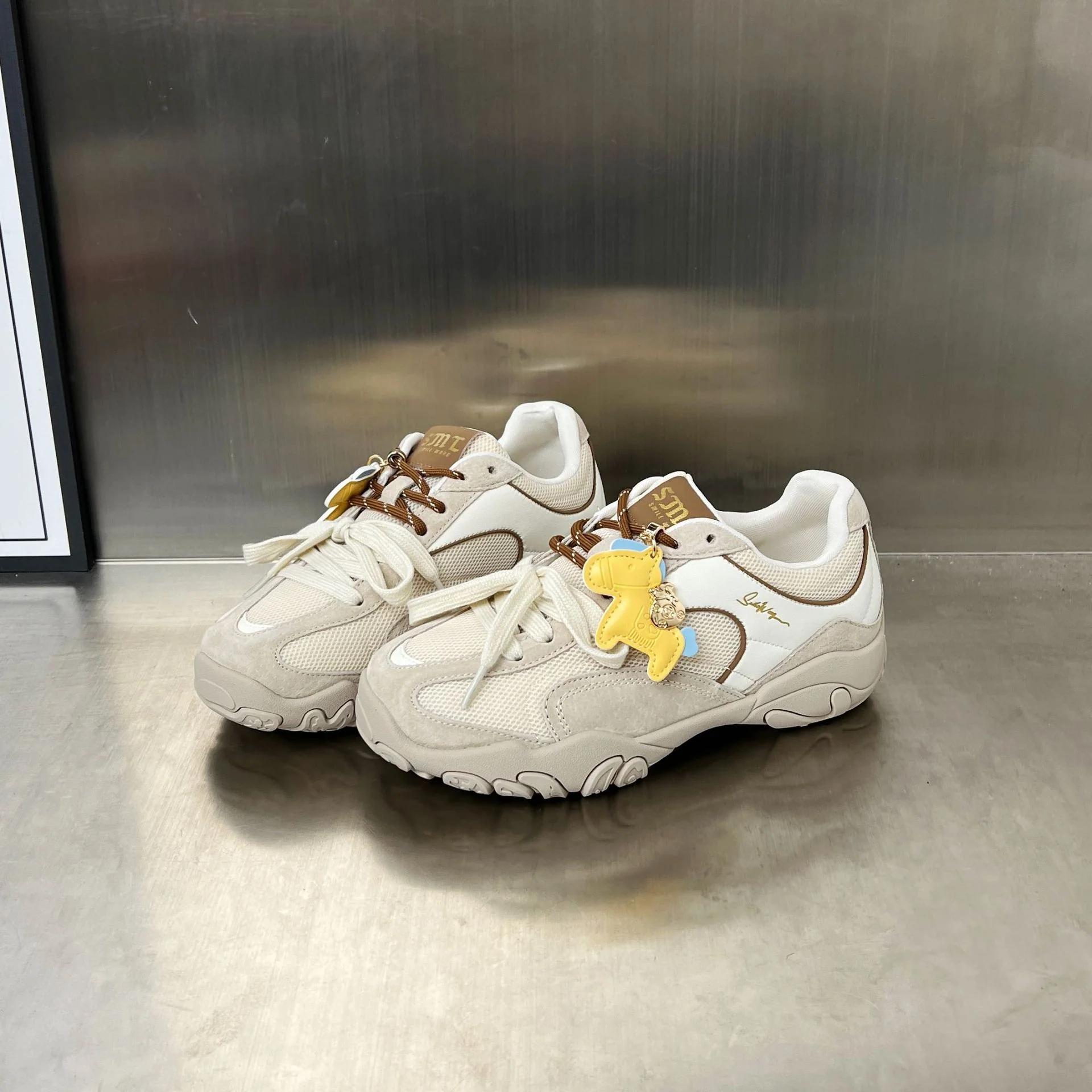Damen Sportliche Sneakers mit atmungsaktiver Mesh-Oberfläche und modischem Charme Heidi Mode - Image 7