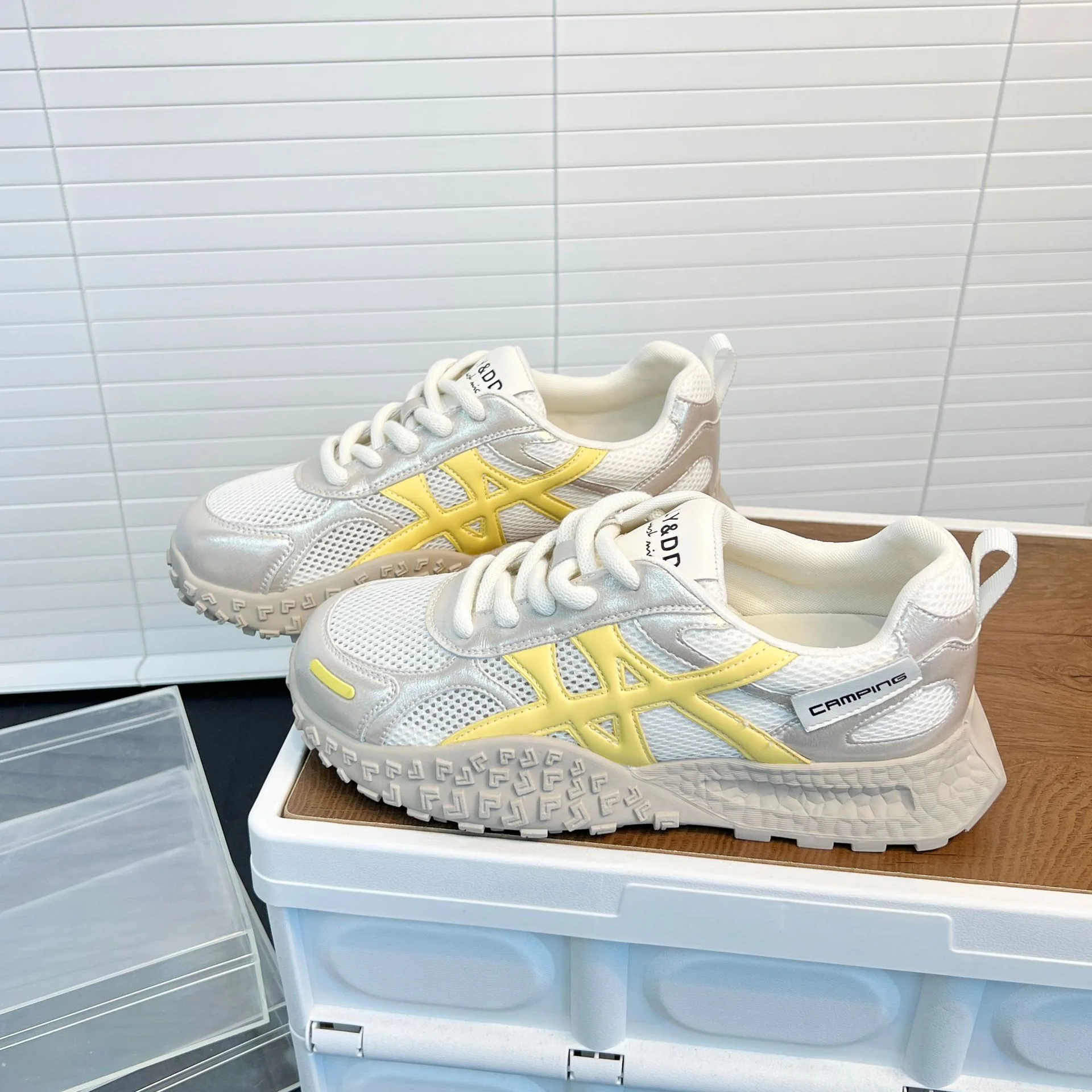 Damen Sportliche Sneakers mit atmungsaktiver Mesh-Oberfläche und rutschfester Sohle Heidi Mode - Image 3