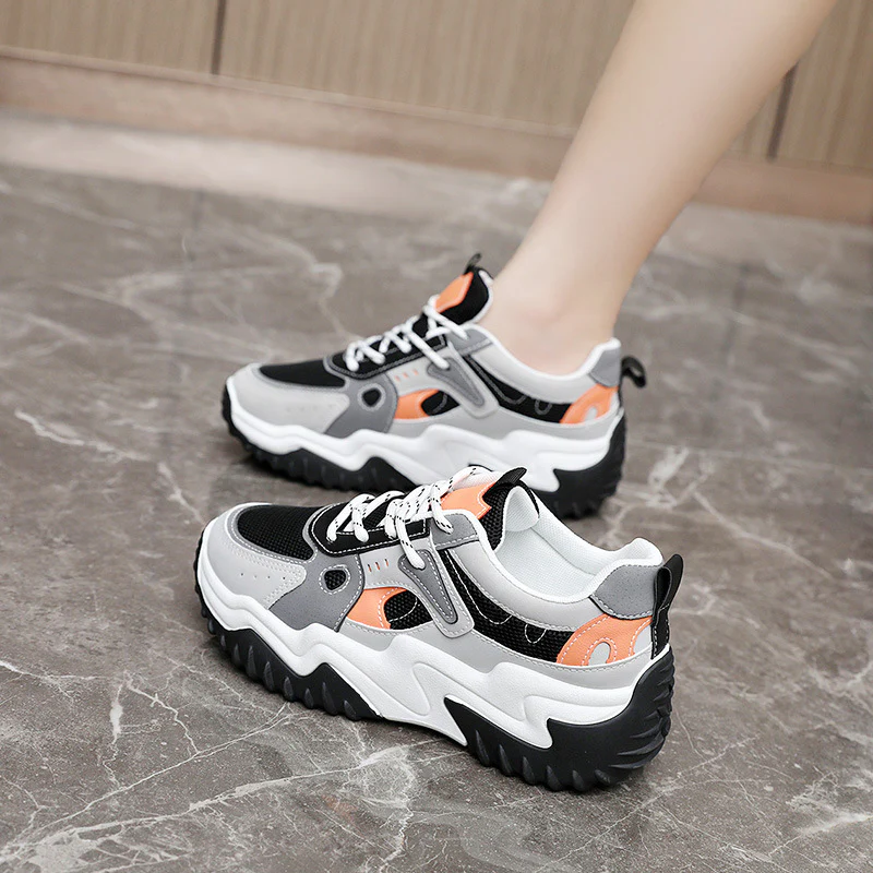 Damen Sportliche Sneakers mit atmungsaktiver Netzstruktur und griffiger Sohle Heidi Mode - Image 4