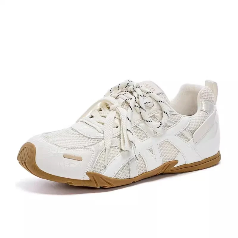 Damen Sportliche Sneakers mit atmungsaktiver Netzstruktur und reflektierenden Akzenten Heidi Mode - Image 3