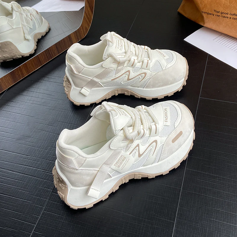 Damen Sportliche Sneakers mit atmungsaktiver Oberflächenstruktur und flexiblem Sohlenprofil Heidi Mode - Image 4