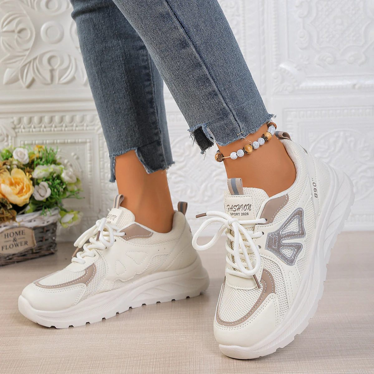 Damen Sportliche Sneakers mit atmungsaktiver Oberflächenstruktur und komfortabler Dämpfung Heidi Mode - Image 4