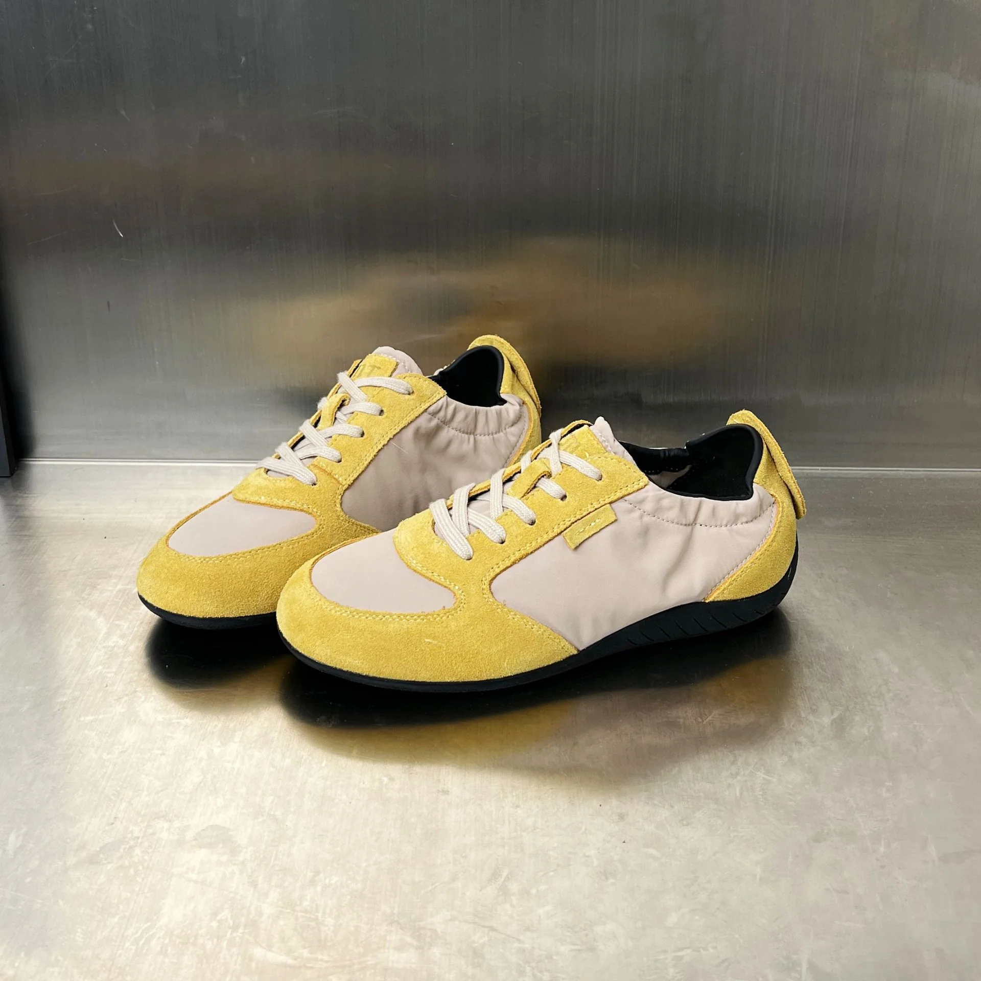 Damen Sportliche Sneakers mit atmungsaktiver Obermaterialkombination und rutschfester Sohle Heidi Mode - Image 7