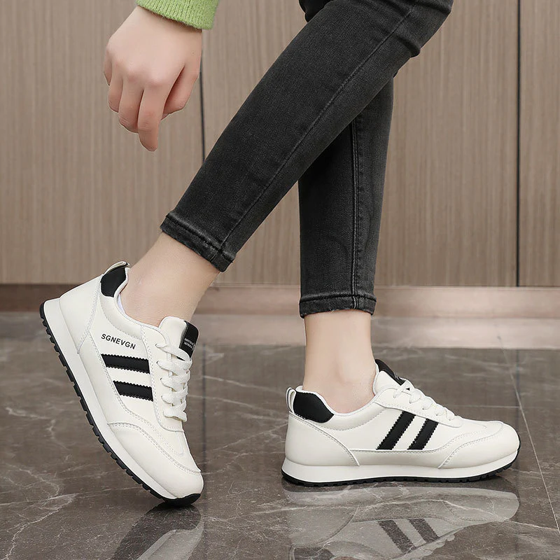 Damen Sportliche Sneakers mit atmungsaktiver Obermaterialstruktur und rutschfester Sohle Heidi Mode - Image 4