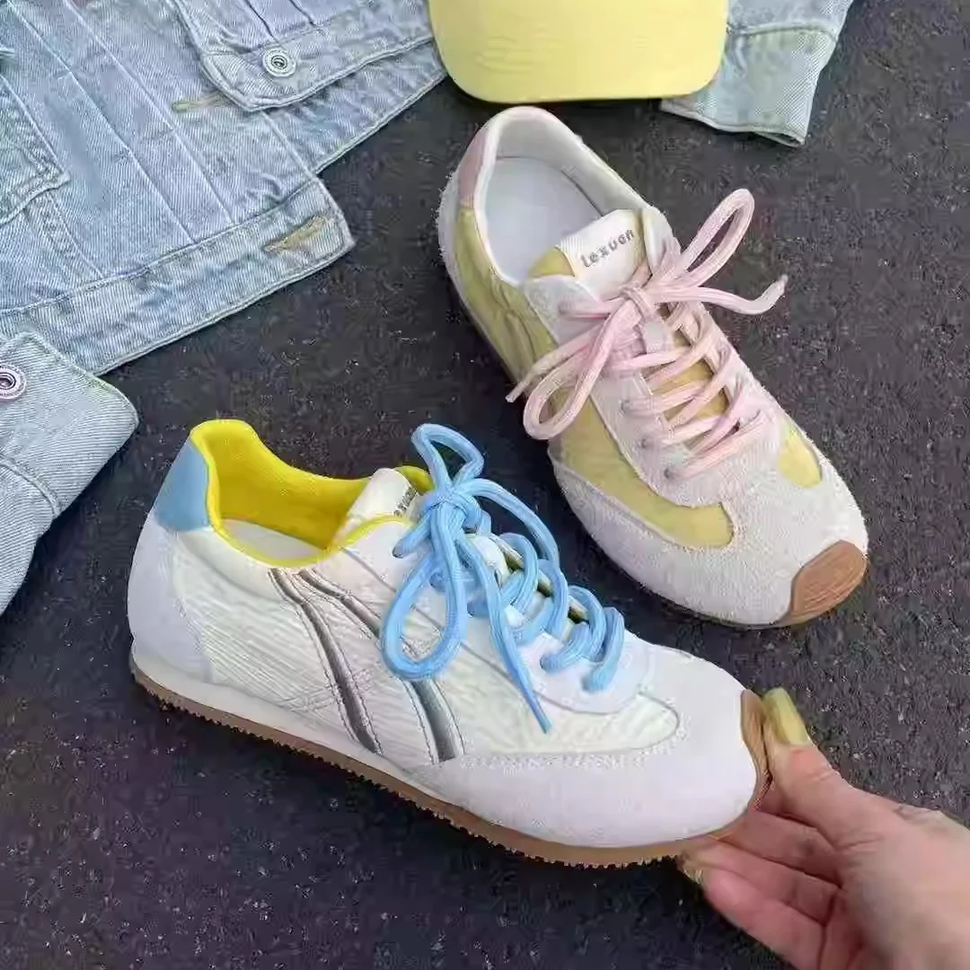 Damen Sportliche Sneakers mit atmungsaktiver Obermaterialstruktur und trendigem Design Heidi Mode - Image 2
