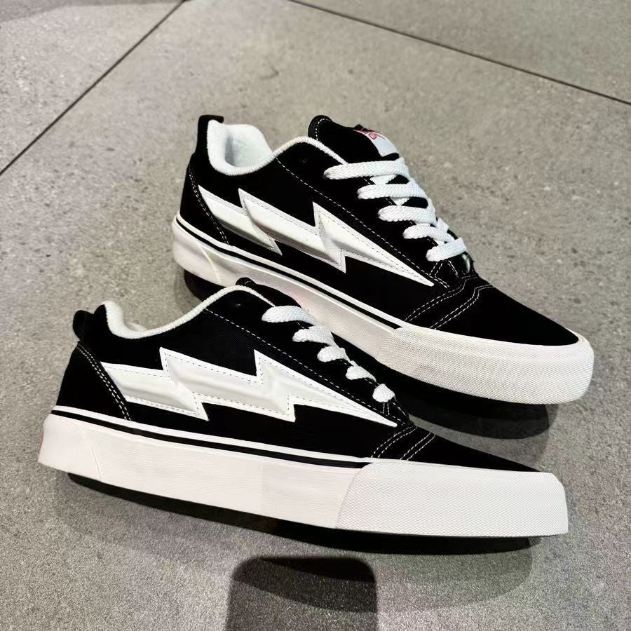 Damen Sportliche Sneakers mit auffällig grafischem Blitzen-Design Heidi Mode - Image 2