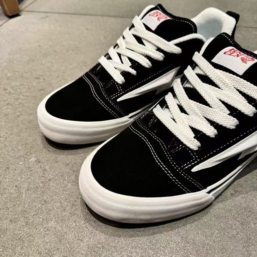 Damen Sportliche Sneakers mit auffällig grafischem Blitzen-Design Heidi Mode - Image 4