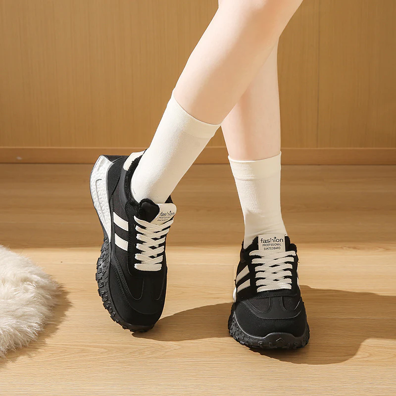 Damen Sportliche Sneakers mit bequemem Fleece-Innenfutter und rutschfester Sohle Heidi Mode - Image 4