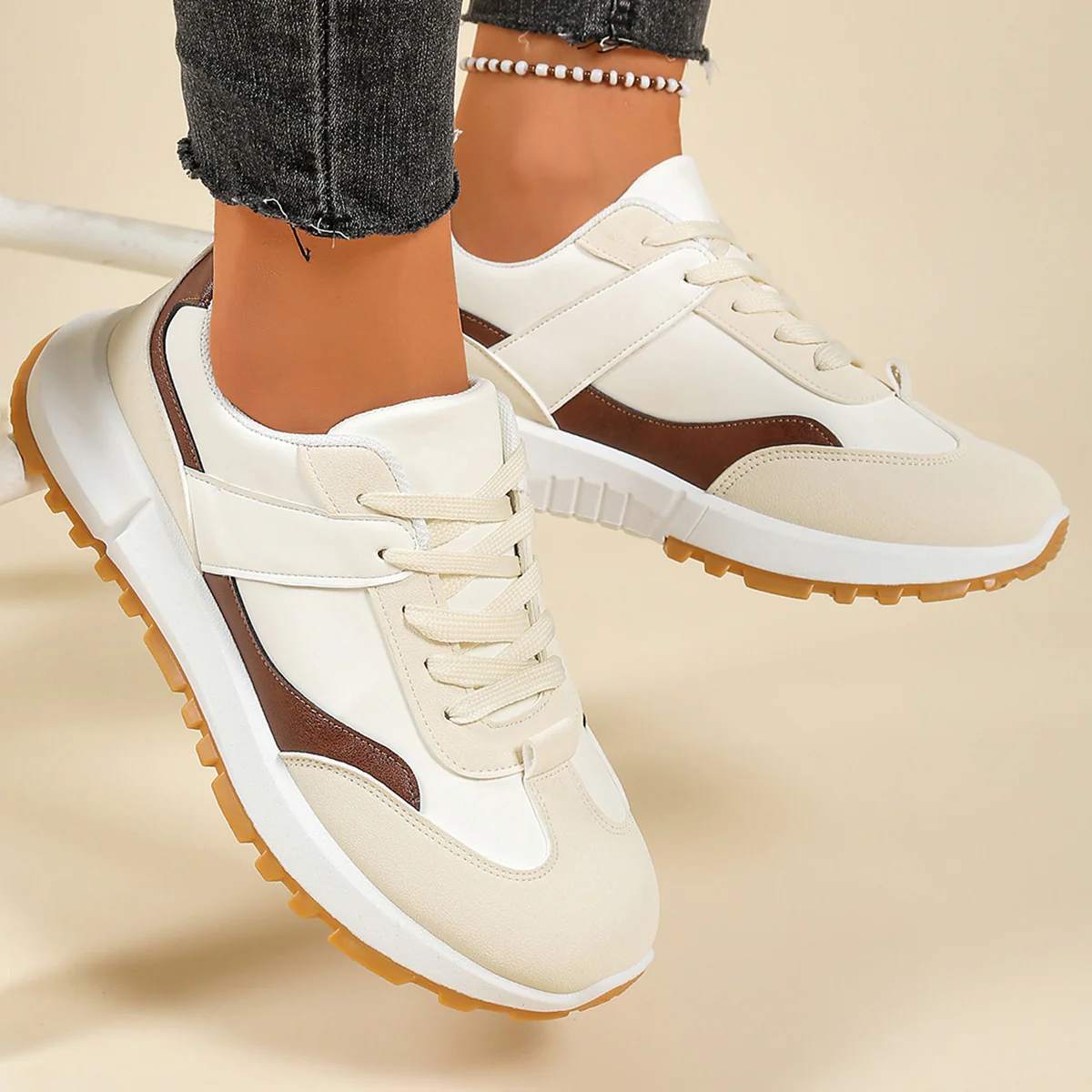 Damen Sportliche Sneakers mit bequemer Dämpfung und modernem Schnitt Heidi Mode - Image 3