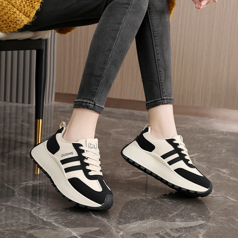 Damen Sportliche Sneakers mit dämpfendem Profil und atmungsaktiver Mesh-Oberfläche Heidi Mode - Image 4