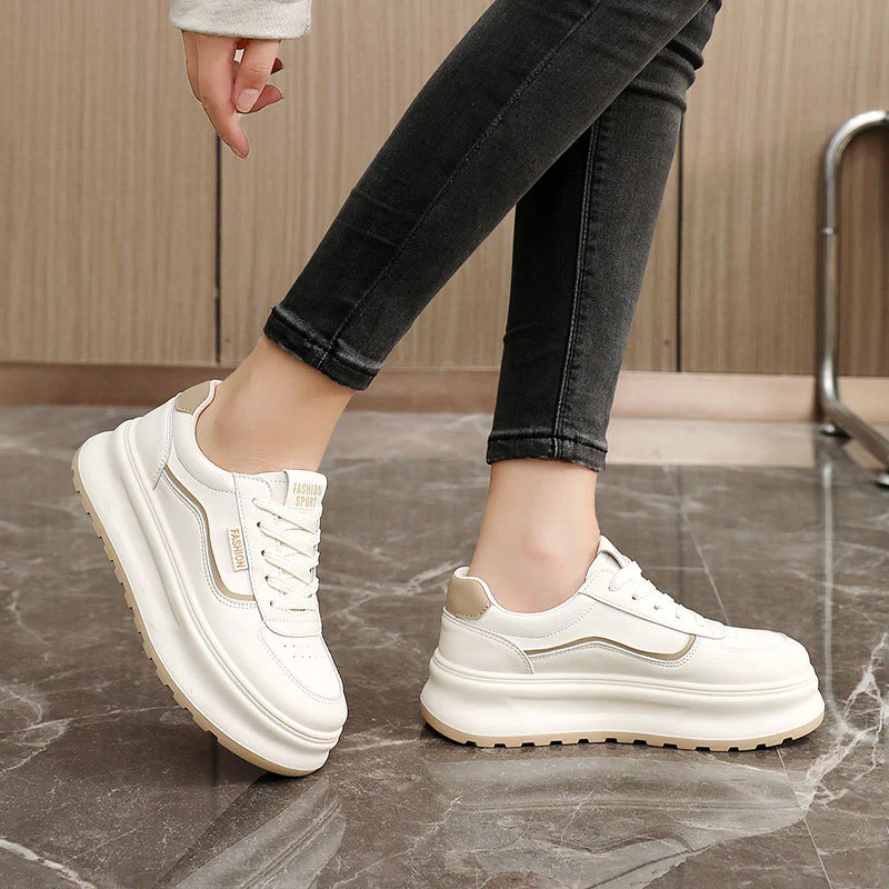 Damen Sportliche Sneakers mit dämpfendem Sohlenprofil und modischen Akzenten Heidi Mode - Image 3