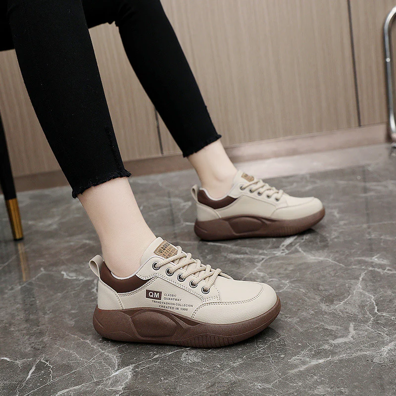 Damen Sportliche Sneakers mit dämpfender Laufsohle und modischem Design Heidi Mode - Image 4