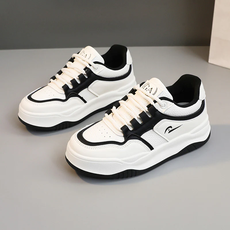 Damen Sportliche Sneakers mit dämpfender Profilsohle und atmungsaktivem Obermaterial Heidi Mode - Image 7