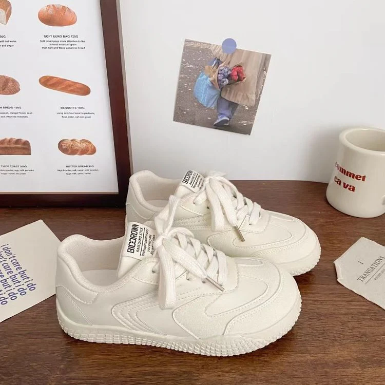 Damen Sportliche Sneakers mit dämpfender Sohle und atmungsaktiver Mesh-Oberfläche Heidi Mode - Image 3
