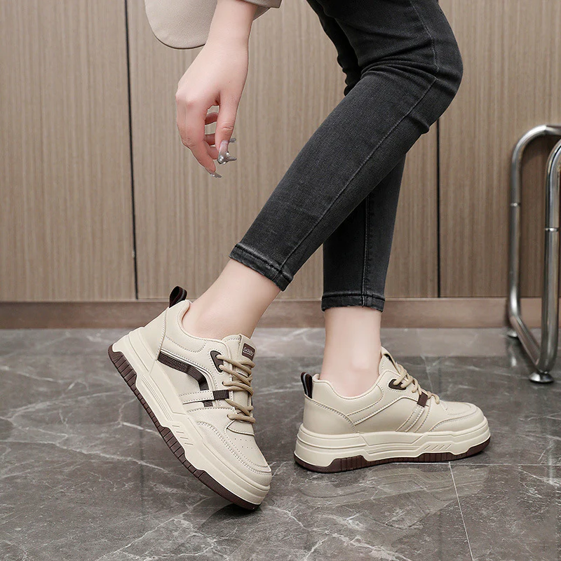 Damen sportliche Sneakers mit dämpfender Sohle und atmungsaktiver Obermaterialstruktur Heidi Mode - Image 3
