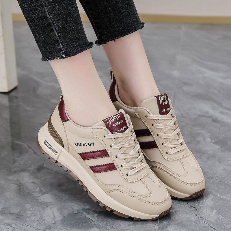 Damen Sportliche Sneakers mit dämpfender Sohle und modischen Akzenten Heidi Mode - Image 3