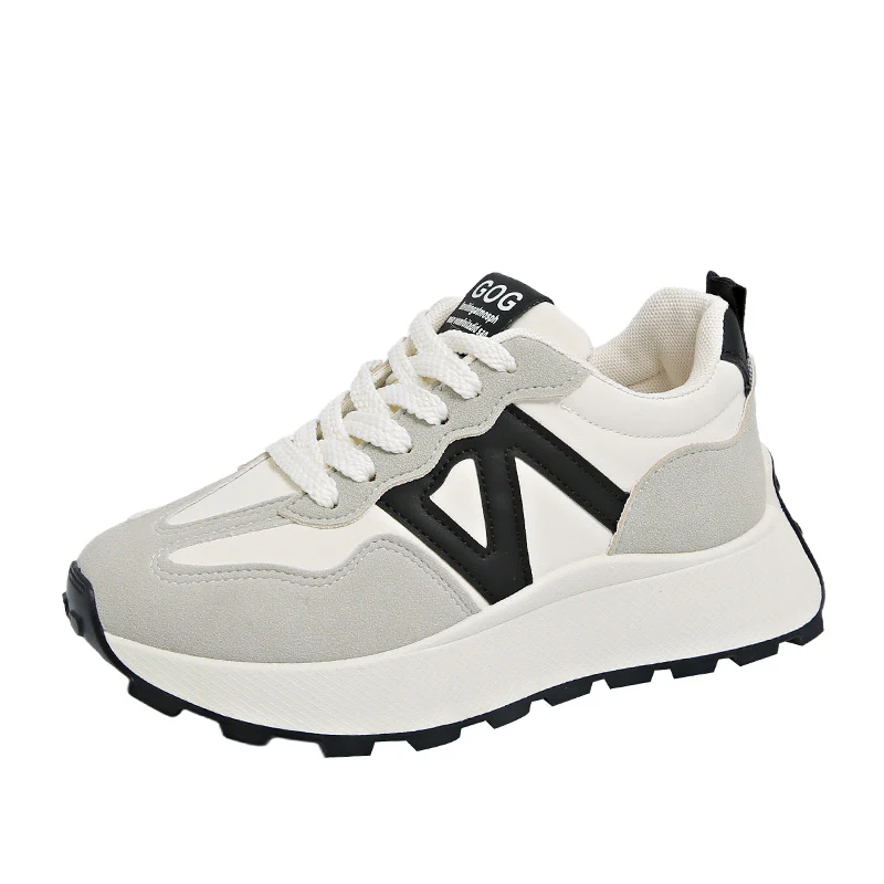 Damen Sportliche Sneakers mit dämpfender Sohle von Heidi Mode - Image 5