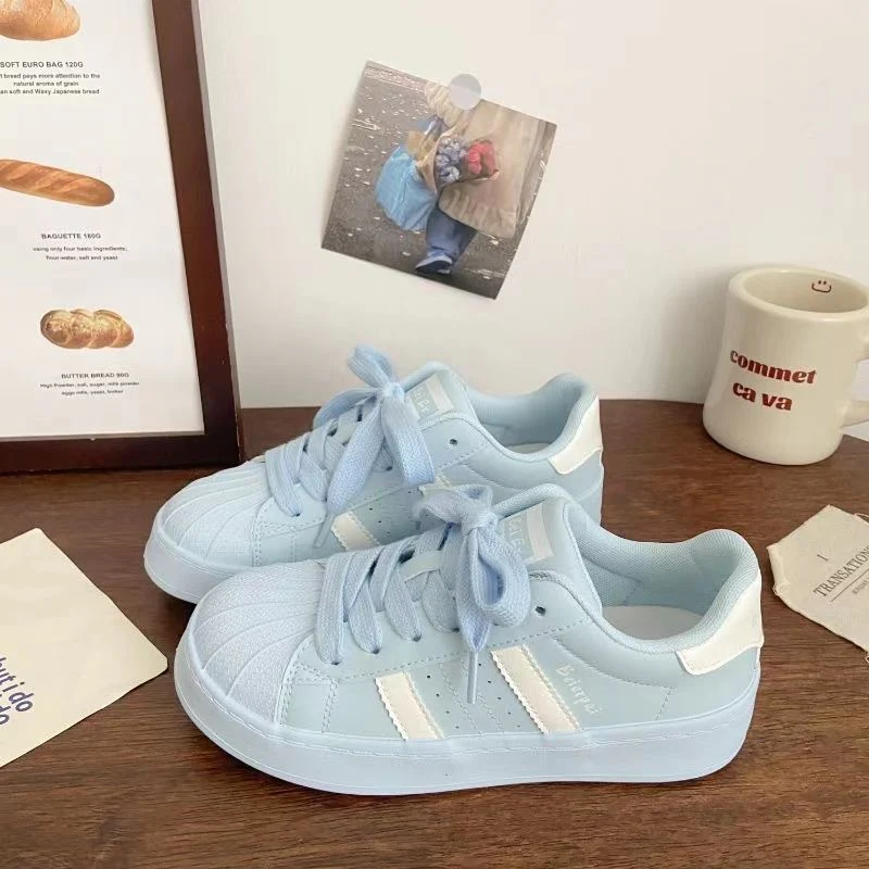 Damen Sportliche Sneakers mit dickem Sohlenprofil und atmungsaktiver Obermaterialstruktur Heidi Mode - Image 8
