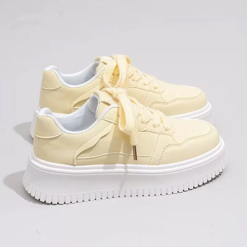 Damen Sportliche Sneakers mit dicker Laufsohle und atmungsaktiver Fütterung Heidi Mode - Image 2