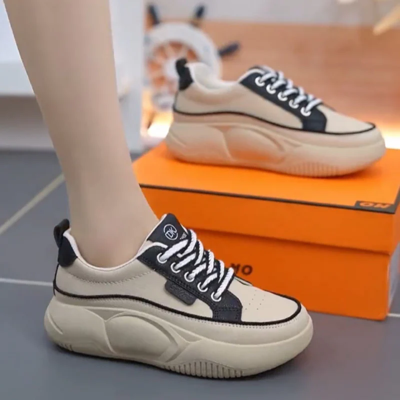 Damen Sportliche Sneakers mit dicker Sohle und komfortablem Obermaterial Heidi Mode - Image 3