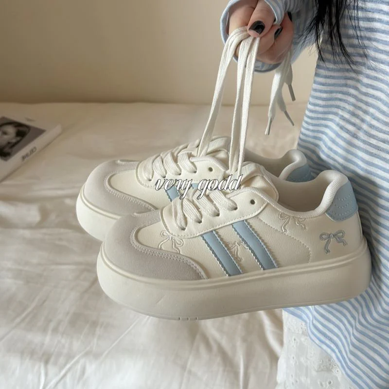 Damen Sportliche Sneakers mit dicker Sohle und trendigem Design Heidi Mode - Image 7