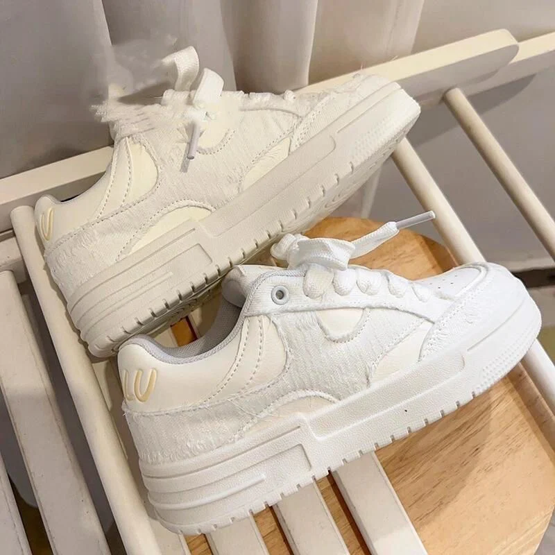 Damen Sportliche Sneakers mit einzigartiger Textur und bequemer Sohle Heidi Mode - Image 6