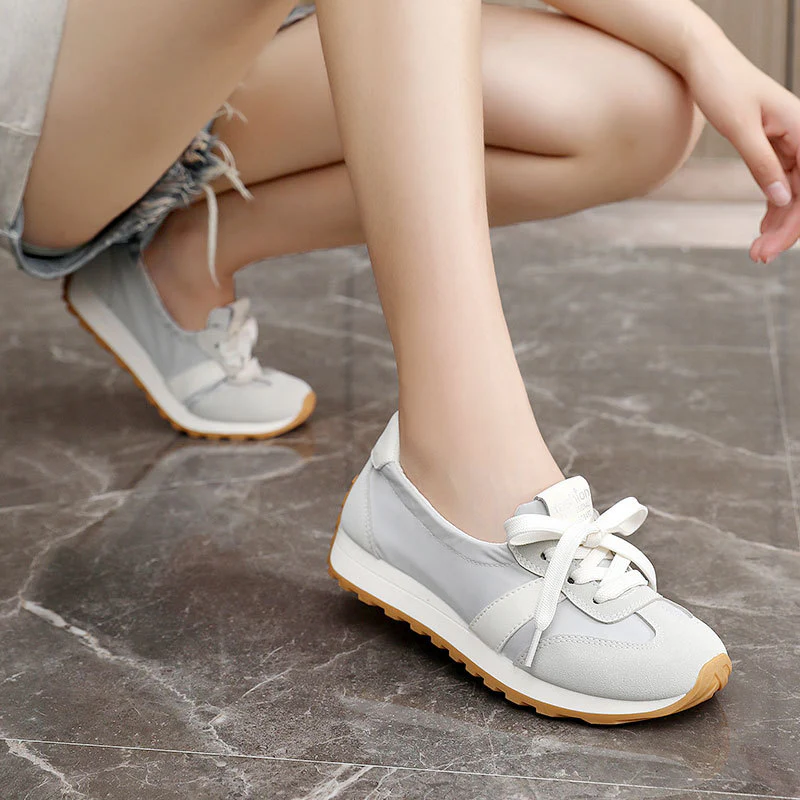Damen Sportliche Sneakers mit elastischem Einstieg und dämpfendem Fußbett Heidi Mode - Image 4