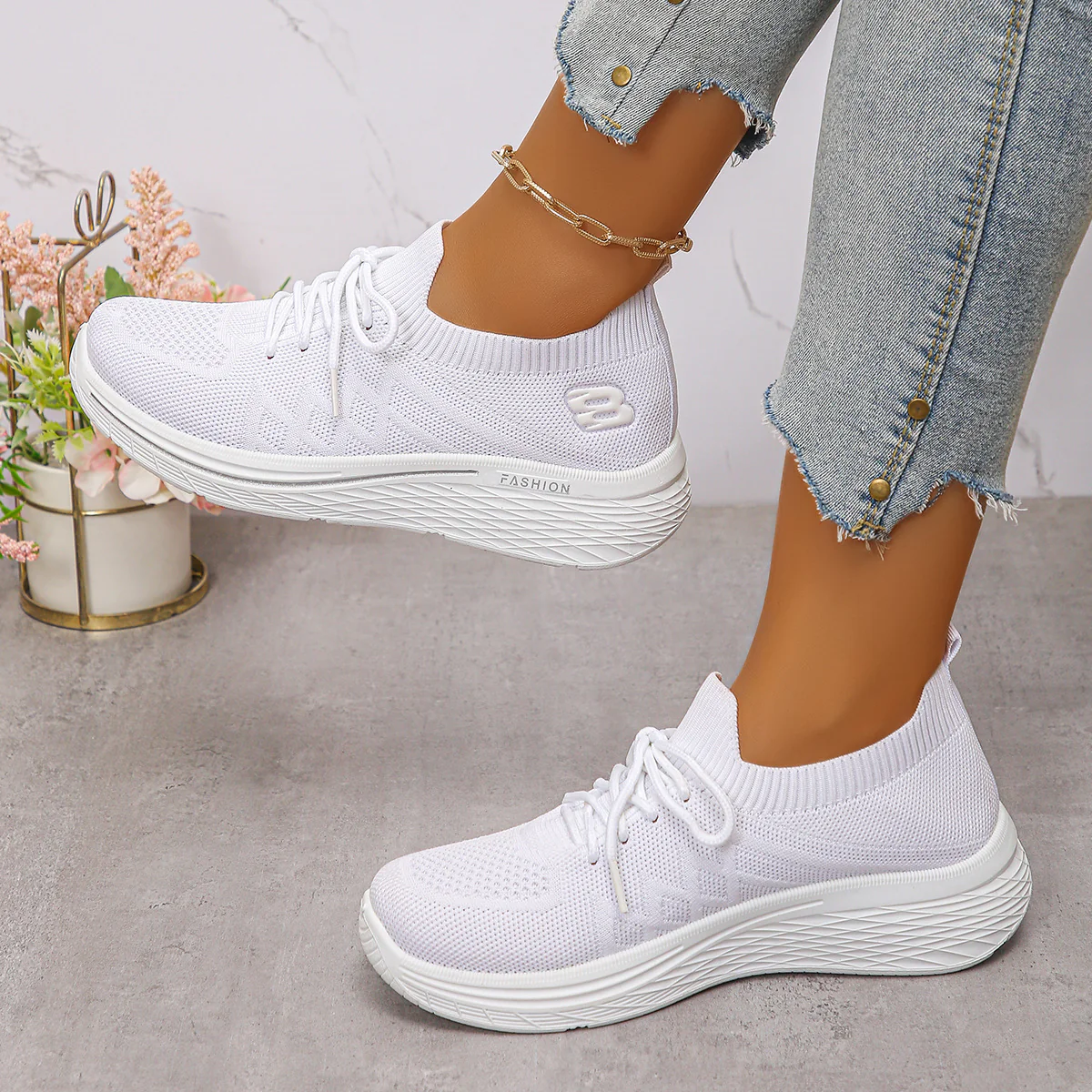 Damen Sportliche Sneakers mit elastischem Kragen und atmungsaktiver Mesh-Oberfläche Heidi Mode - Image 3