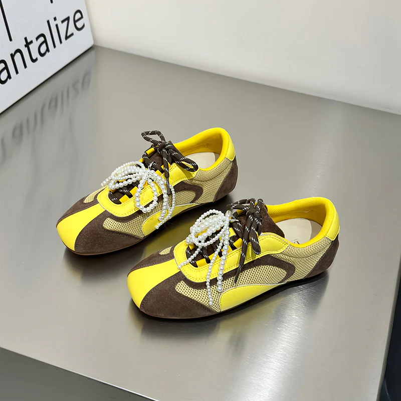 Damen Sportliche Sneakers mit eleganten Perlenakzenten Heidi Mode - Image 3