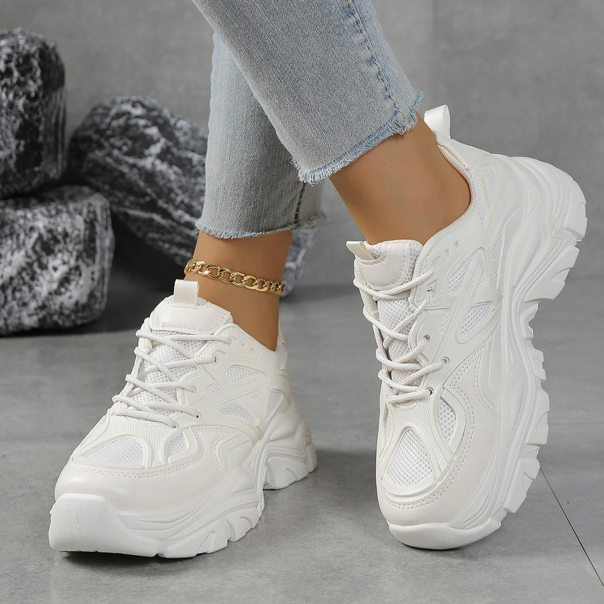 Damen Sportliche Sneakers mit ergonomischem Design und atmungsaktiver Oberflächenstruktur Heidi Mode - Image 6