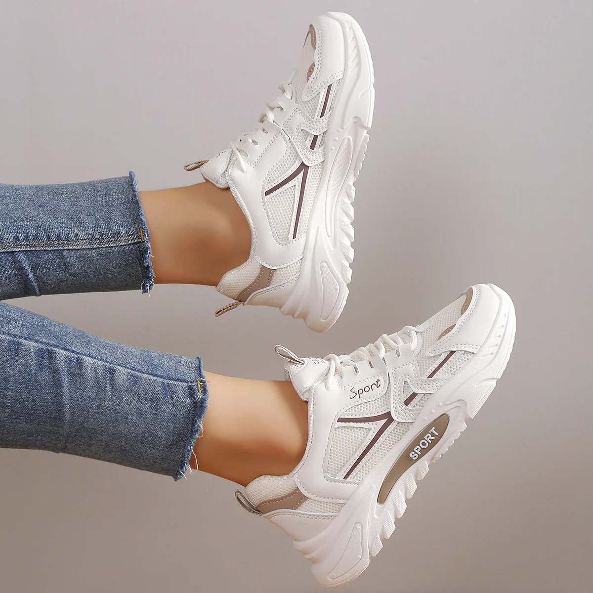 Damen Sportliche Sneakers mit ergonomischer Dämpfung und atmungsaktiver Oberfläche Heidi Mode - Image 2