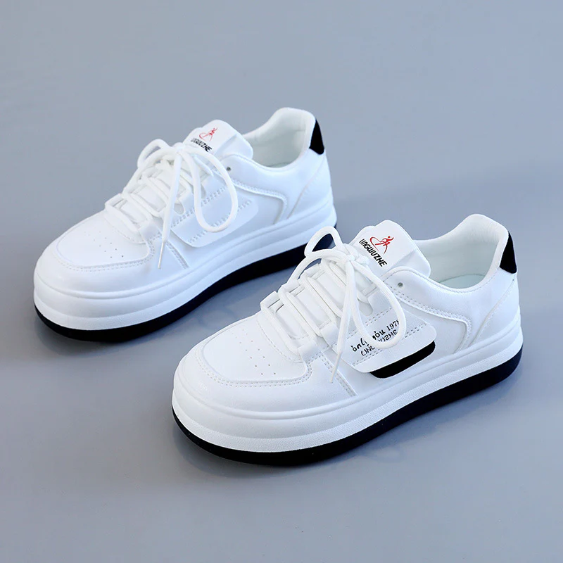 Damen Sportliche Sneakers mit erhöhtem Profil und flexibler Sohle Heidi Mode - Image 2