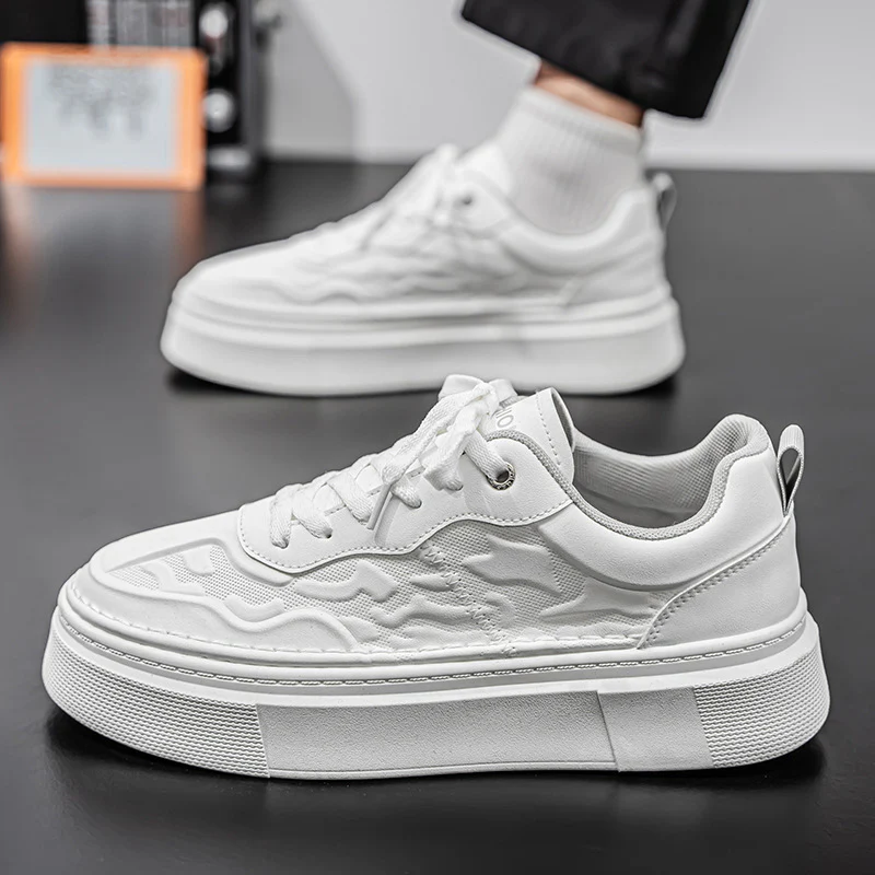 Damen Sportliche Sneakers mit erhöhtem Sohlenprofil und trendy Design Heidi Mode - Image 4