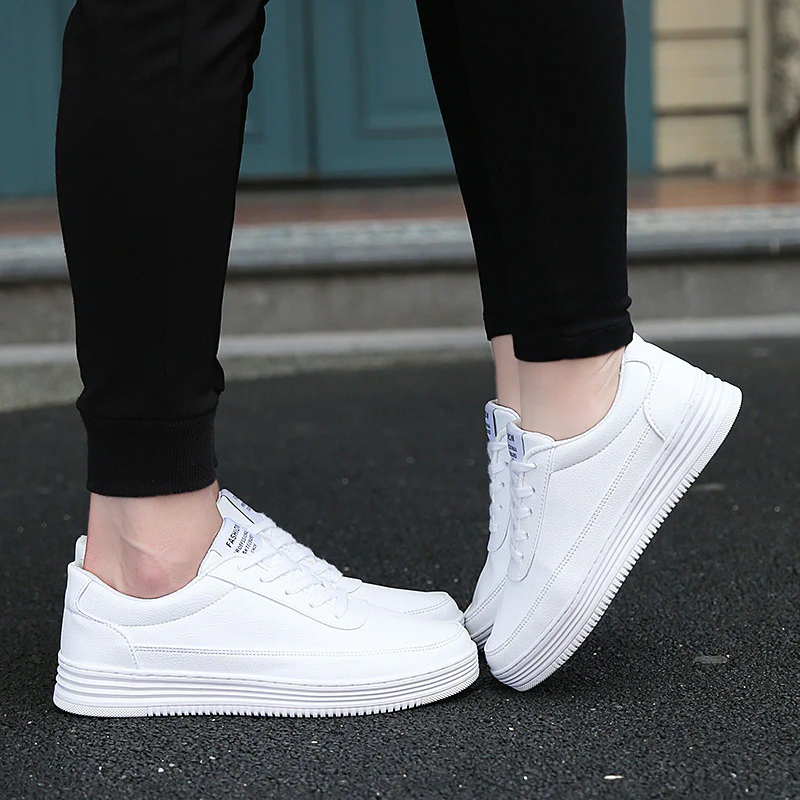 Damen Sportliche Sneakers mit flexiblem Obermaterial und rutschfester Sohle Heidi Mode - Image 4