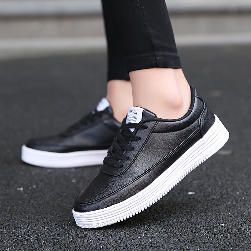Damen Sportliche Sneakers mit flexiblem Obermaterial und rutschfester Sohle Heidi Mode - Image 6