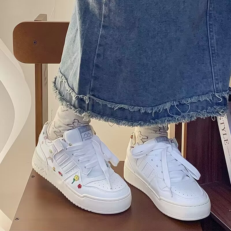 Damen Sportliche Sneakers mit floralem Design Heidi Mode - Image 3