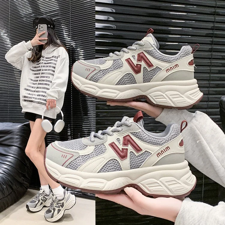 Damen Sportliche Sneakers mit futuristischem Design und atmungsaktiven Mesh-Einsätzen Heidi Mode - Image 4