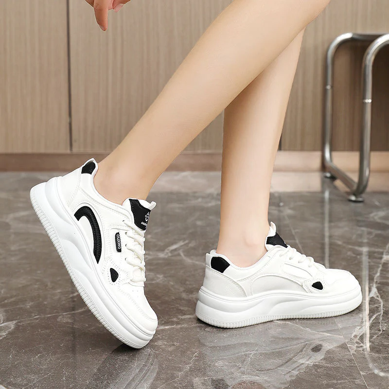Damen Sportliche Sneakers mit gepolsterter Innensohle und rutschfester Laufsohle Heidi Mode - Image 4