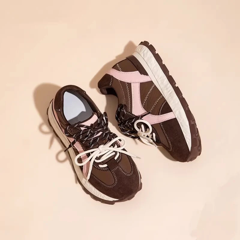 Damen Sportliche Sneakers mit hochelastischer Sohle und modischen Akzenten Heidi Mode - Image 3