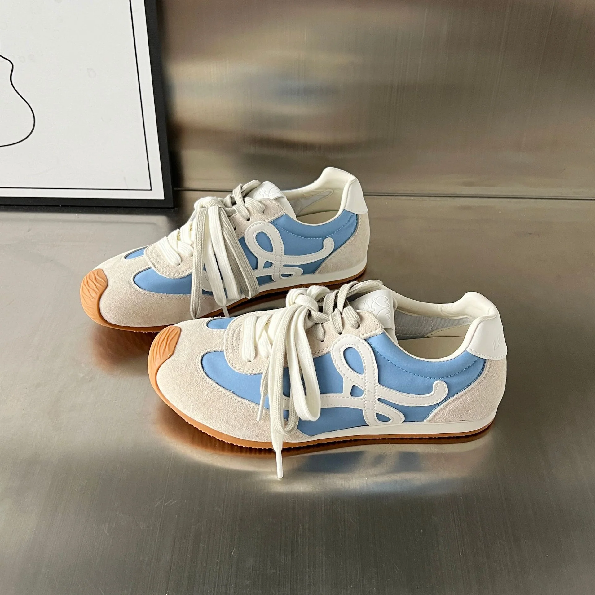 Damen Sportliche Sneakers mit hochwertigem Wildleder und atmungsaktivem Obermaterial Heidi Mode - Image 6